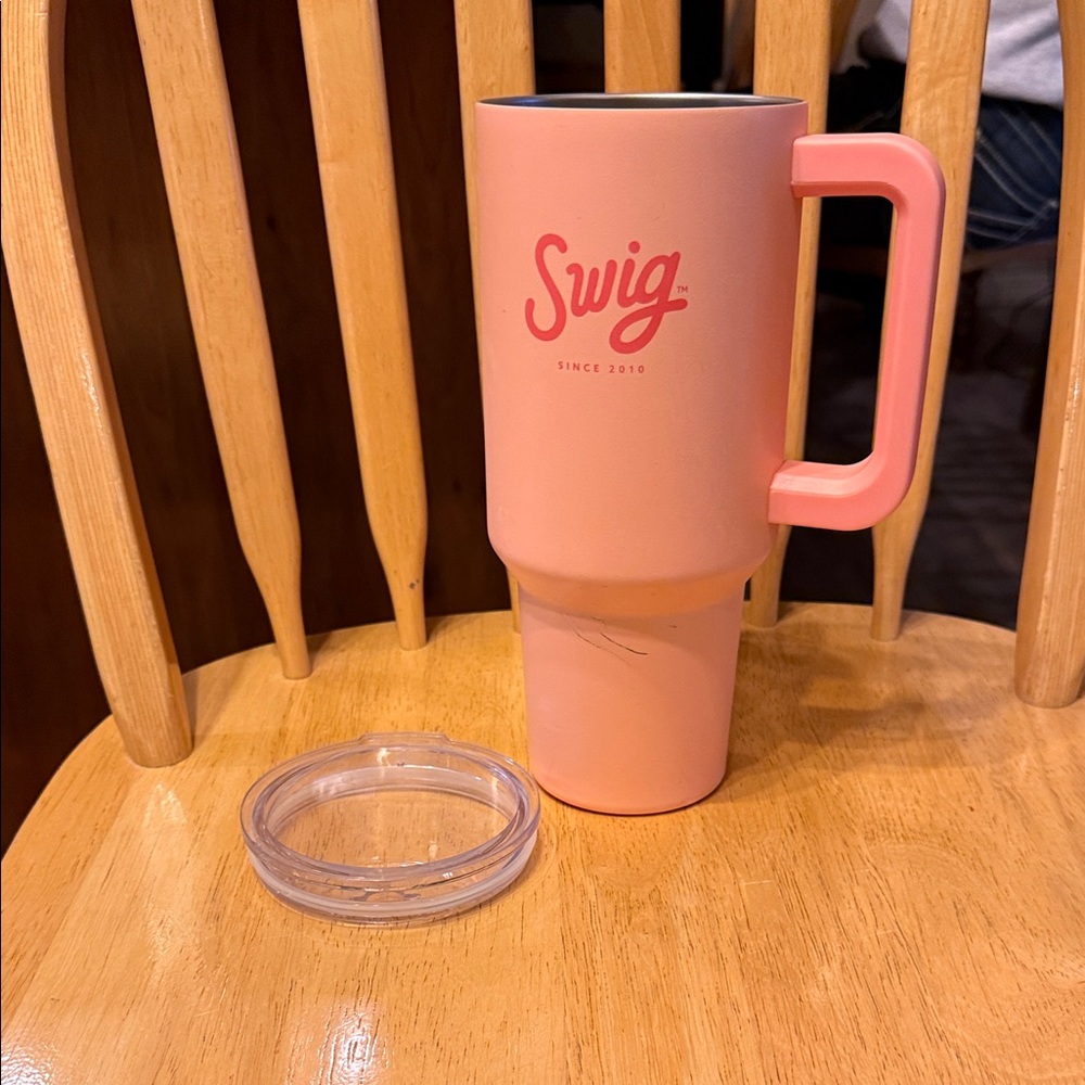 Swig Creamsicle Tumbler with Lid